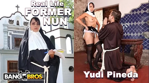หนังโป๊2019 เย็ดหีแม่ชี ในโบส์ถโดนบาทหลวงจับนอนคว่ำแล้วเอาควยยัดหีซอยถี่หีแดงแจ๋เลย อดีตแม่ชีฝึกหัด