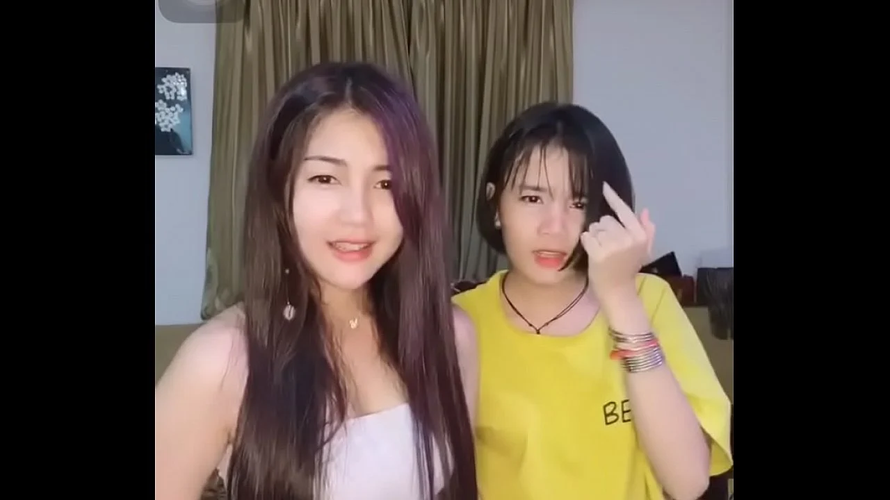 ใครอะหน้าคล้ายดาราเลย มีคลิปหลุดเย็ดแฟนหนุ่มที่ขับรถซุปเปอร์คาร์ แหกหีให้ดูอย่างใหญ่อะ